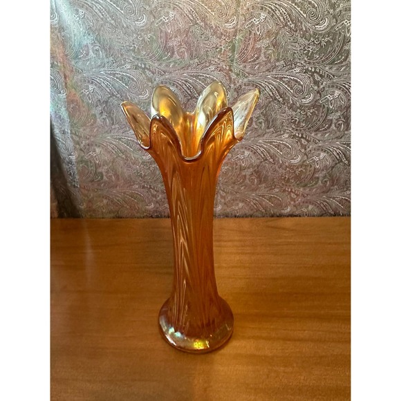 Fenton Boggy bayou 10” tall swing marigold and iridescent carnival glass vase - Picture 2 of 10
